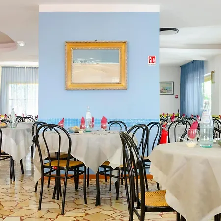 Stella Alpina 3* ريميني